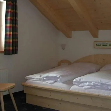 Alpehytte Deluxe With Pool In Koenigsleiten
