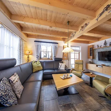 Deluxe With Pool In Koenigsleiten * Wald im Pinzgau