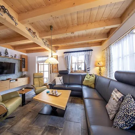 Deluxe With Pool In Koenigsleiten Alpehytte